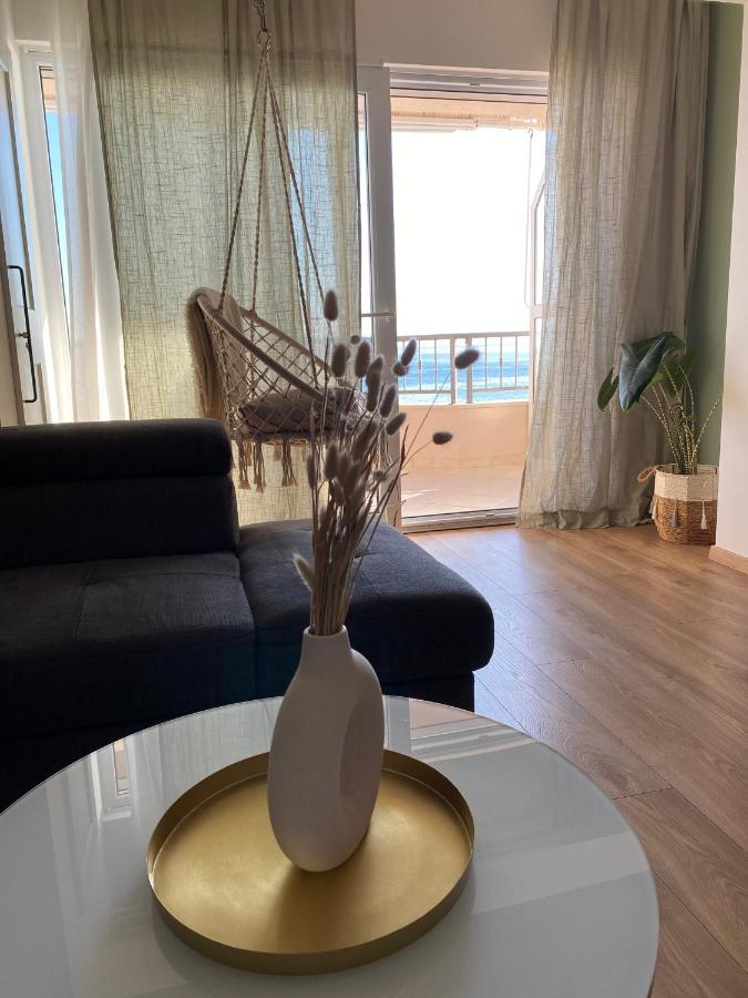 Apartments Niko, Near Beach, Free Parking, Wi-Fi Tučepi Eksteriør bilde