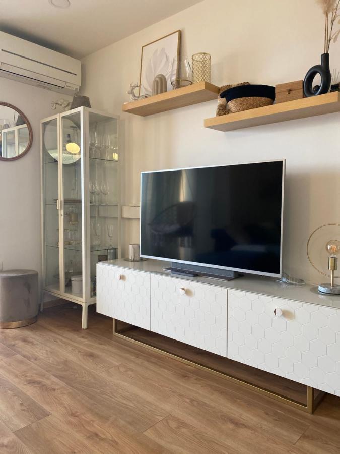 Apartments Niko, Near Beach, Free Parking, Wi-Fi Tučepi Eksteriør bilde