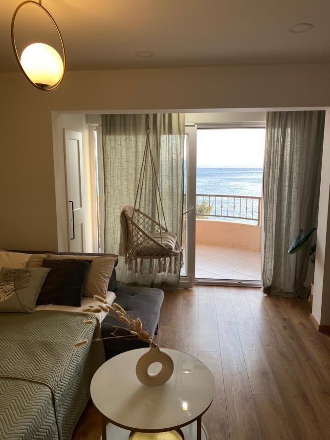 Apartments Niko, Near Beach, Free Parking, Wi-Fi Tučepi Eksteriør bilde